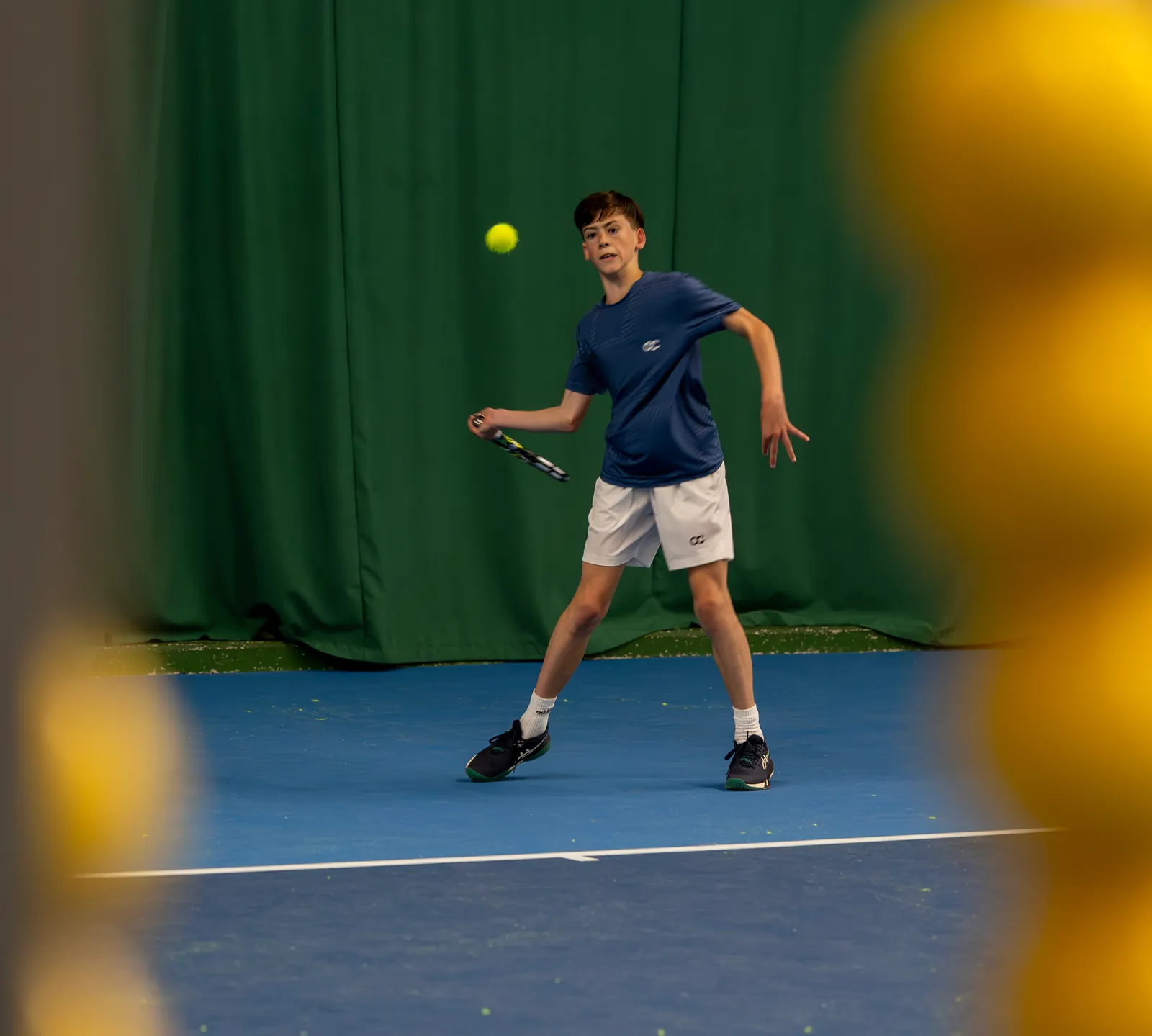 Tennishal in West-Brabant, vlakbij de grens met België